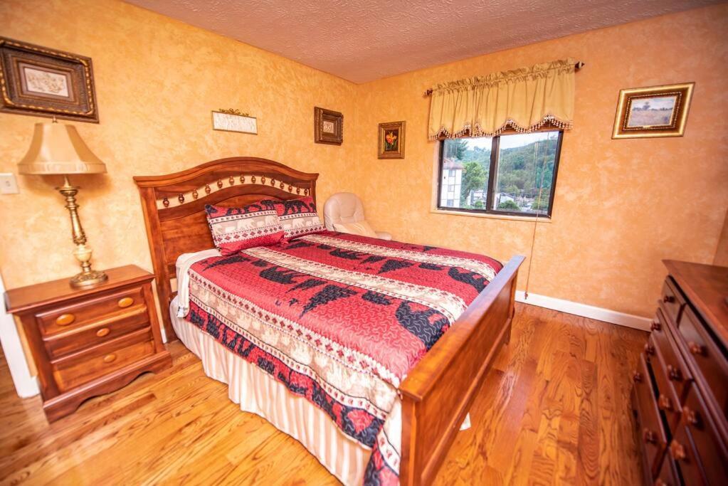 City & Mountain View 5 Mins From Downtown Gatlinburg Exterior foto